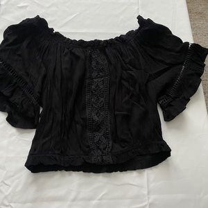 Crop to peasant shirt
